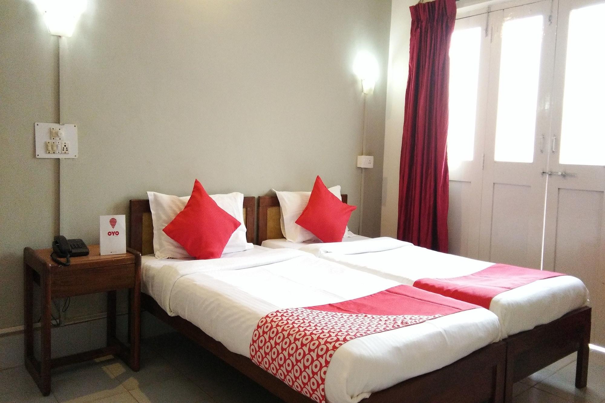 Q Lite Calangute Hotel Exterior photo