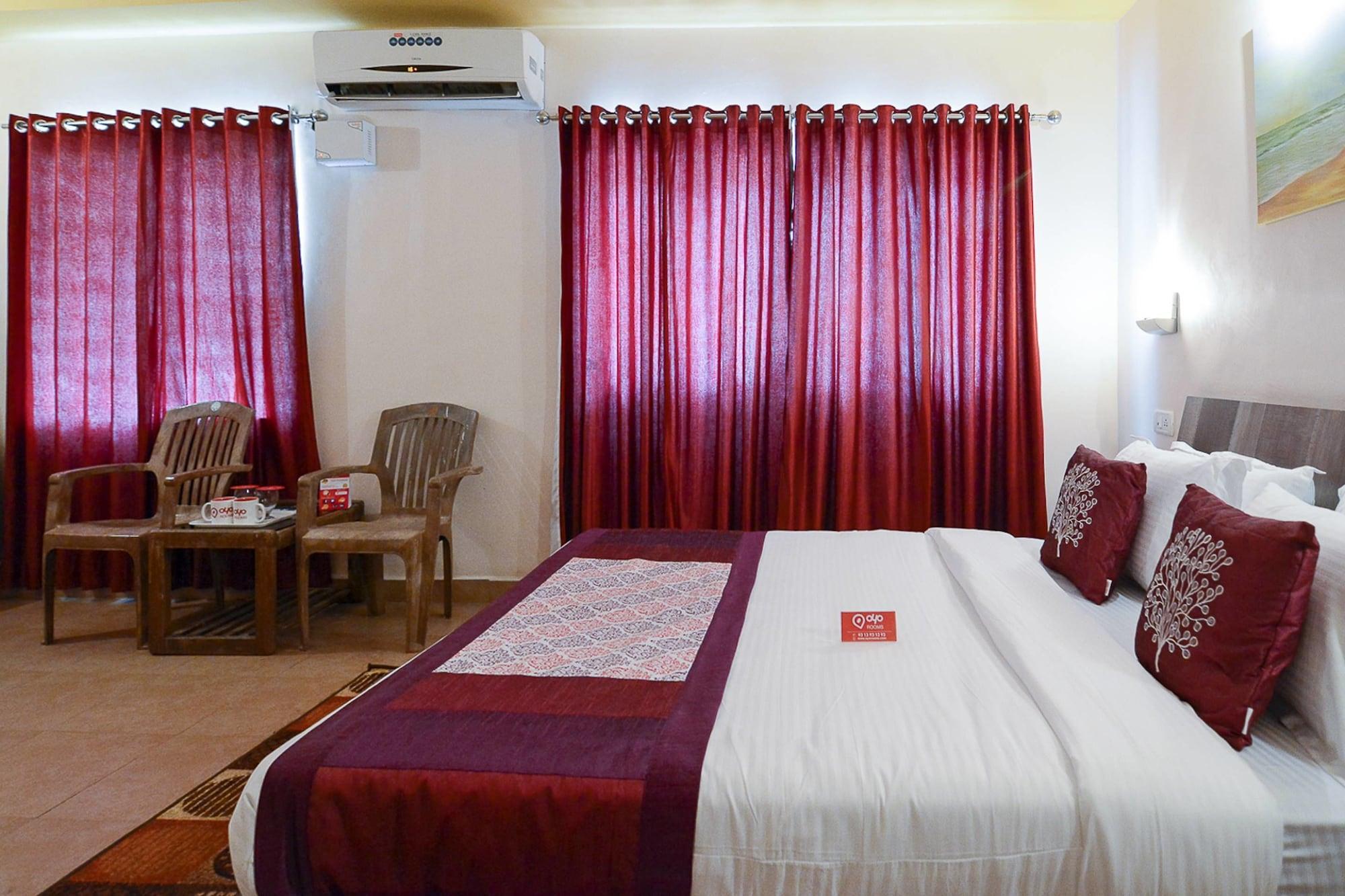Q Lite Calangute Hotel Exterior photo